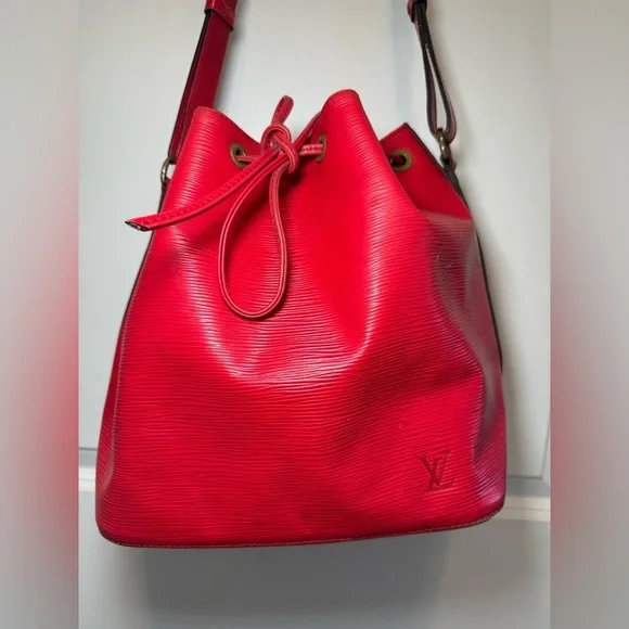 Louis Vuitton Red Epi Noe Bag - Picture 2 of 14
